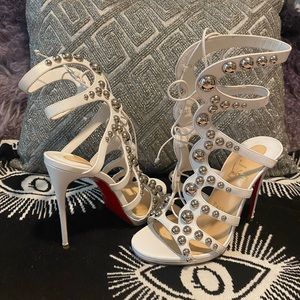 Christian Louboutin white lace up sandal 37